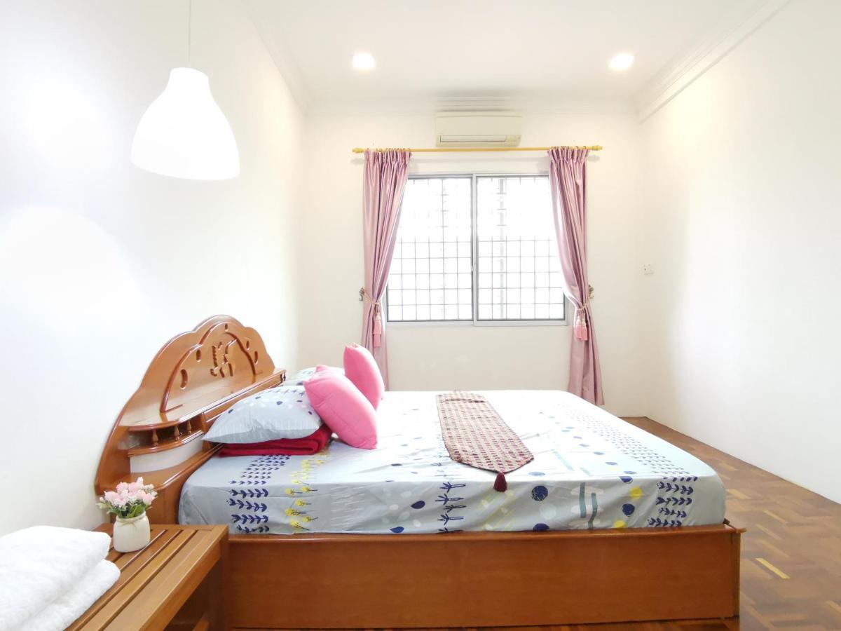 Nansang One Homestay 8Pax 4Rooms Sibu Exteriör bild